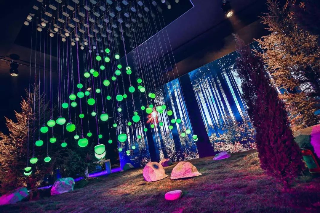 這部座駕的發(fā)布會(huì)太浪漫溫馨了，真的是為愛(ài)選擇｜態(tài)度有腔調(diào)