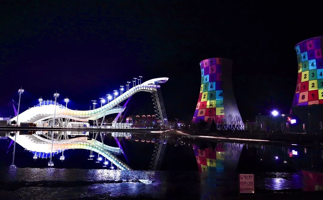點(diǎn)亮高塔燈光秀，喜迎2022北京冬奧會