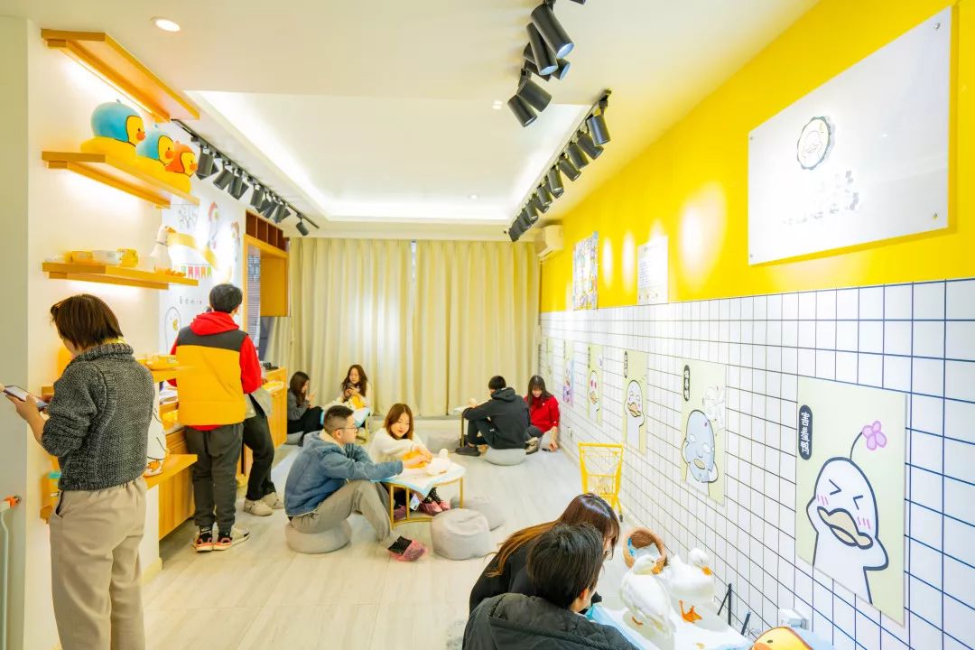 鴨鴨主題快閃店活動(dòng)萌翻了，2020擼鴉不擼貓，沖鴨