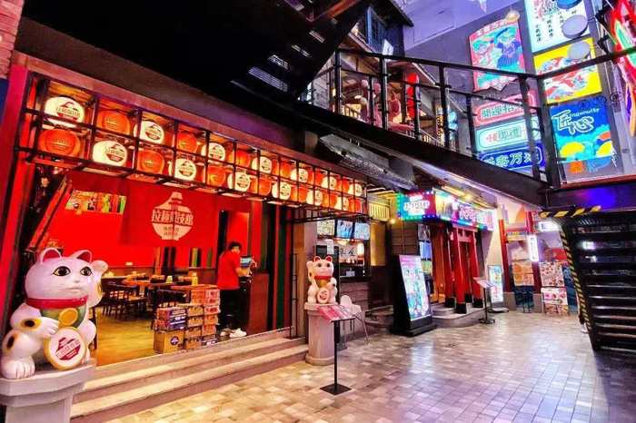 國(guó)潮風(fēng)街區(qū)展覽活動(dòng)首次換新，新版視覺(jué)打卡效果更佳｜國(guó)潮范這么閃