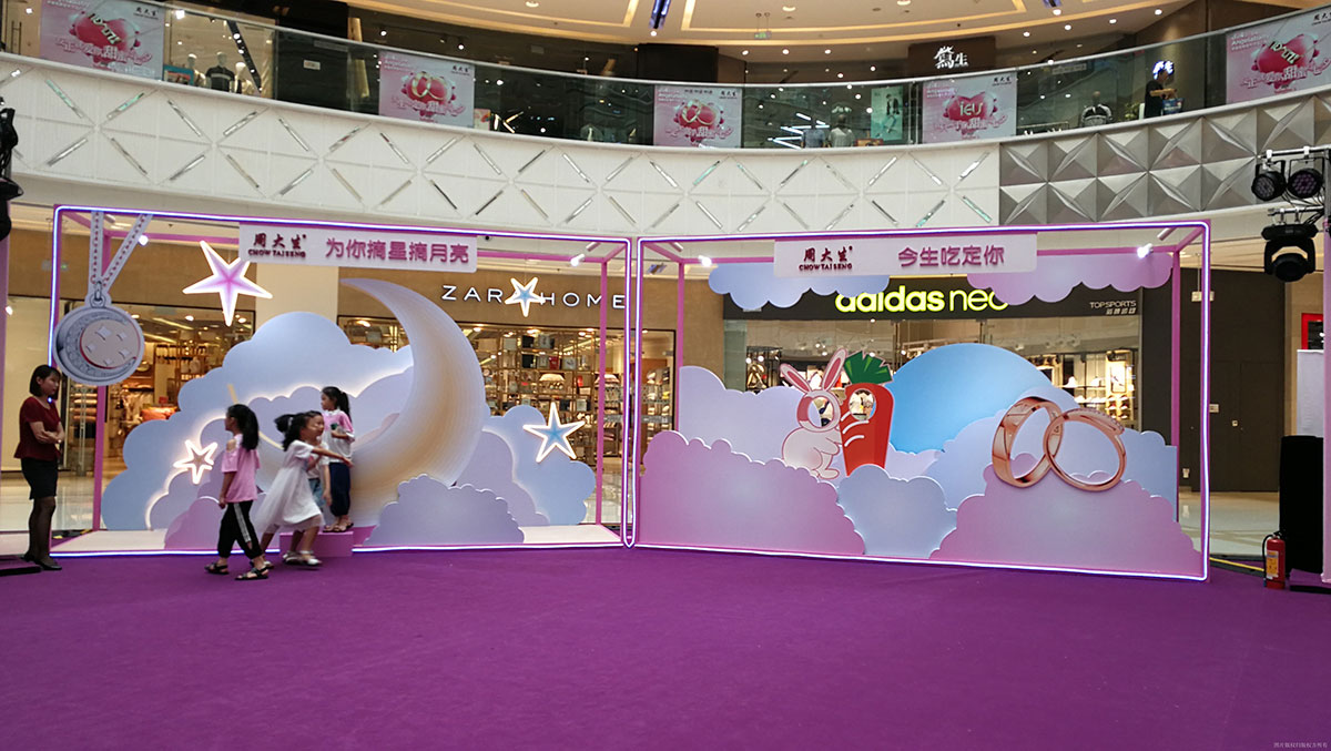 珠寶快閃店活動(dòng)也是新意百出，互動(dòng)沉浸式體驗(yàn)強(qiáng)化了產(chǎn)品魅力與價(jià)值