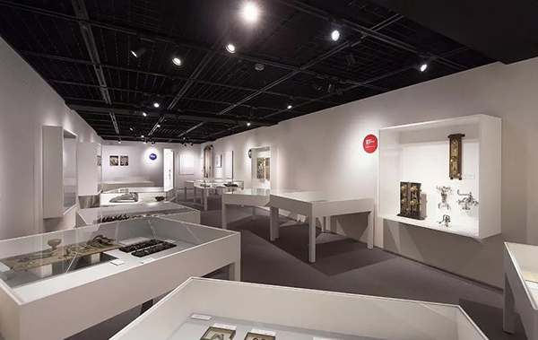 銀座的藝術(shù)畫廊上演的這些會展活動真的極具特色 - 第28張 - 會展活動策劃CCASY.COM 銀座的藝術(shù)畫廊上演的這些會展活動真的極具特色 - 第28張