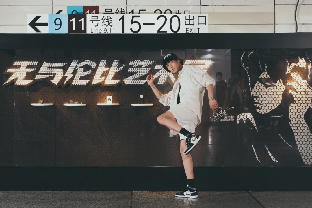 奧利奧真會玩，跨界展覽活動掀起一場地鐵里的特殊演唱會