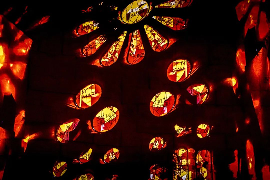 超現(xiàn)實(shí)主義的主題沉浸式藝術(shù)展覽活動(dòng)，建筑的想像魅力無限