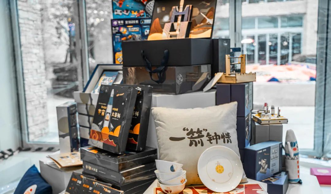 「星際計(jì)劃」藝術(shù)展覽活動策劃首登魔都，開啟今日份星際漫游