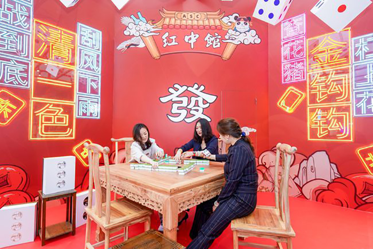 ASC青春正紅快閃活動策劃用葡萄酒擁抱了潮文化，非一般視覺！