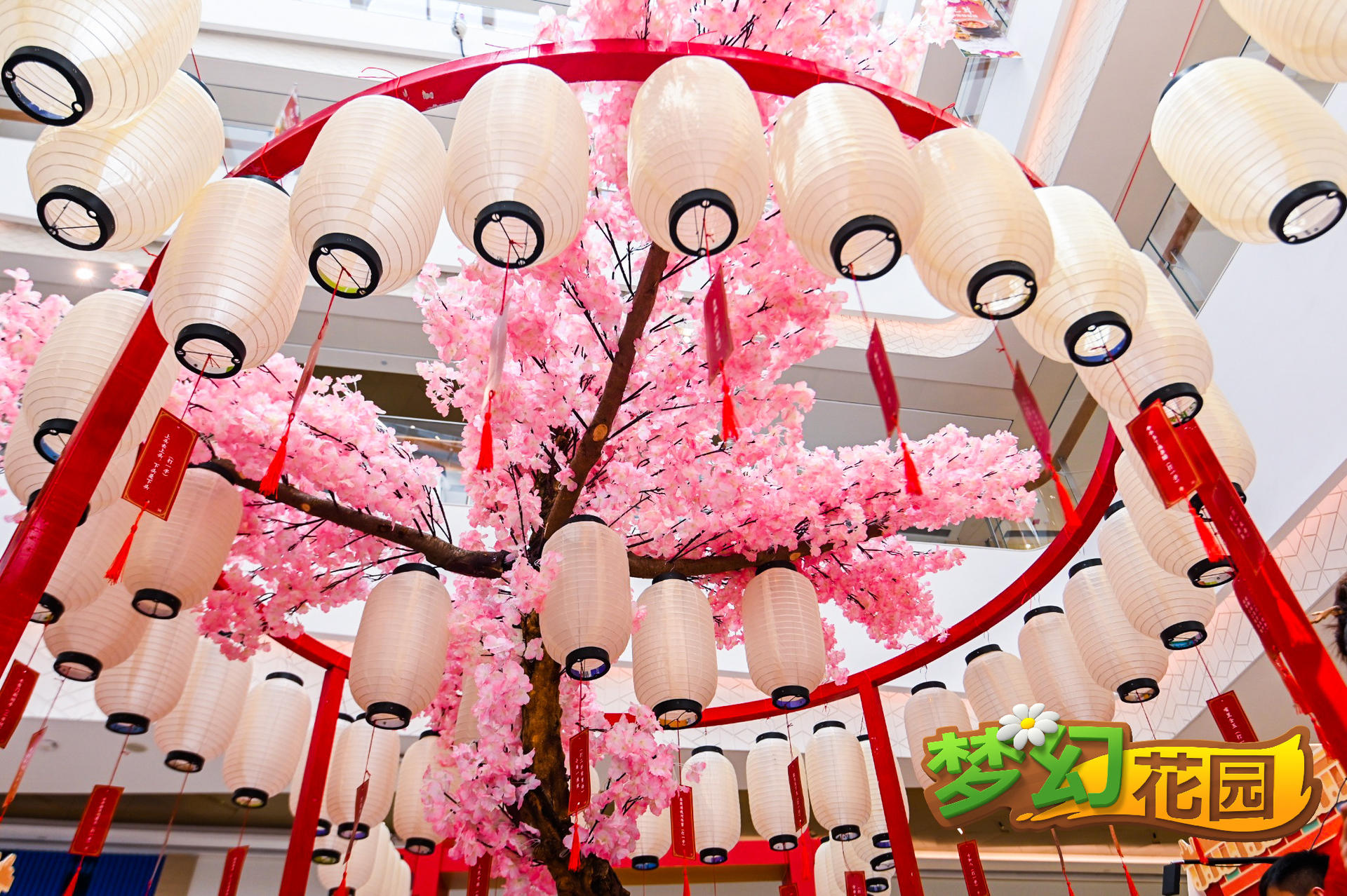 《夢幻花園》御花園春日游園會活動策劃九大區(qū)域，玩法過癮趣味十足